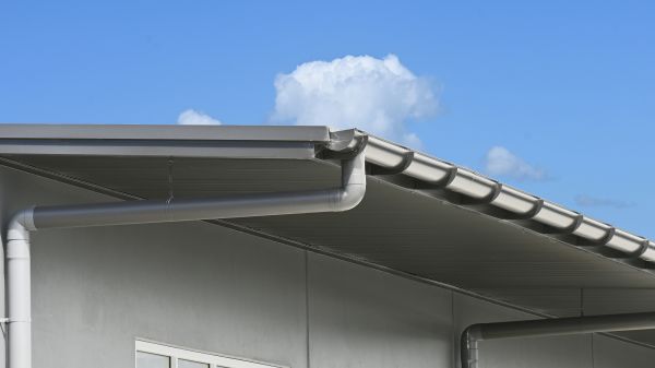 Eavestrough Service in Rogers
